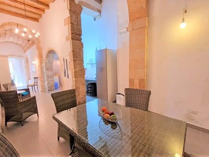 Appartamento quadrilocale in vendita in Via della Giudecca, Siracusa