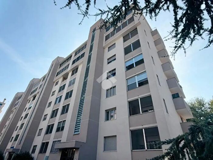 Appartamento trilocale in vendita in Via Aldo Moro, Locate Di Triulzi
