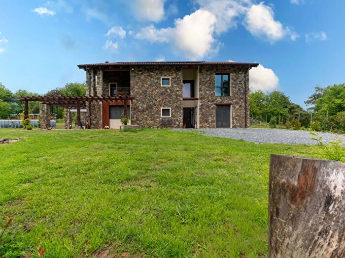 Casa quadrilocale in vendita in Case Sparse Rocchetta, Cairo Montenotte