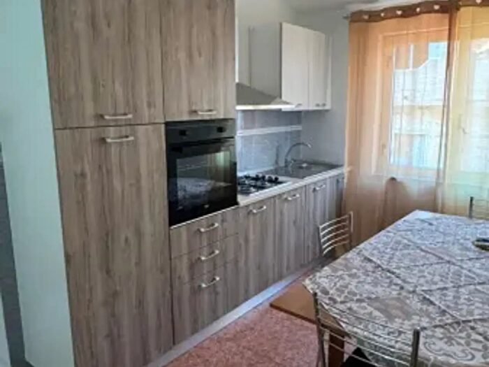Appartamento trilocale in affitto in Via Uccialì, Isola Di Capo Rizzuto