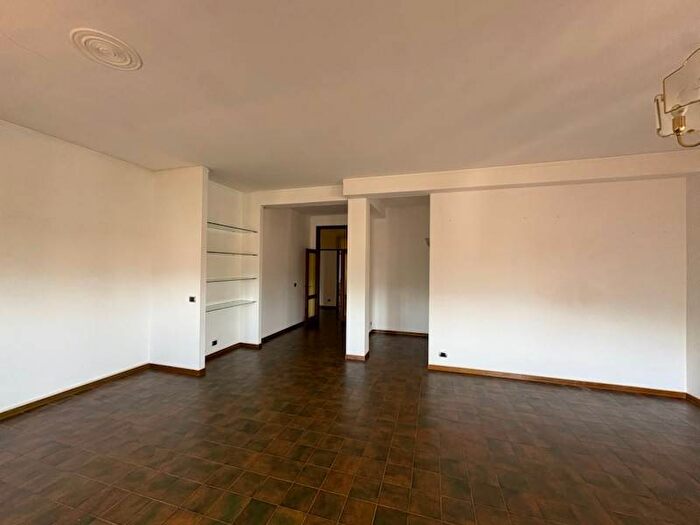 Appartamento con 6 locali in affitto in Giotto, Arezzo