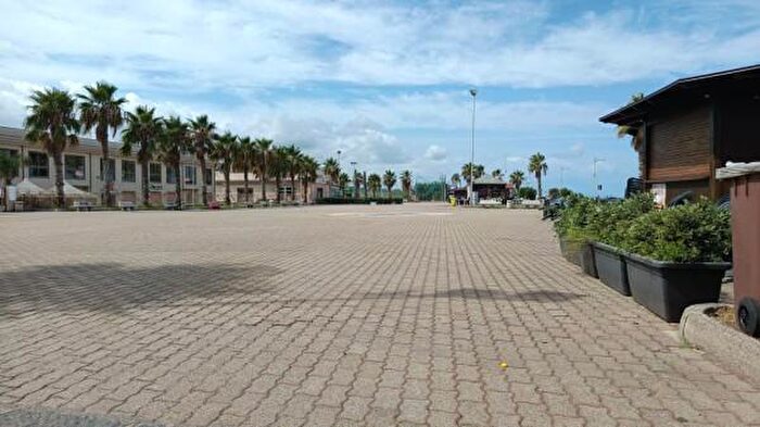 Appartamento trilocale in vendita in Via Baronia, Villafranca Tirrena