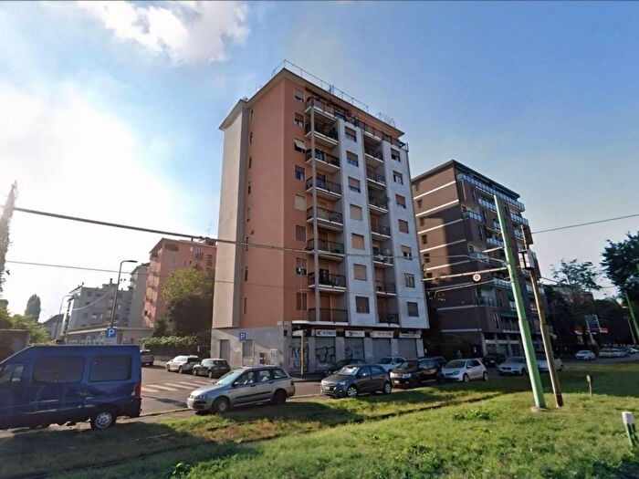 Appartamento trilocale in affitto in Viale Fulvio Testi, Maggiolina, Milano