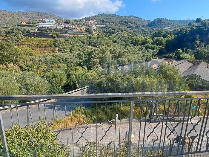 Appartamento bilocale in vendita in Via Terzorio, Santo Stefano Al Mare