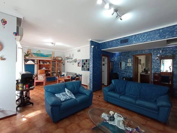 Appartamento con 5 locali in vendita in Pachino