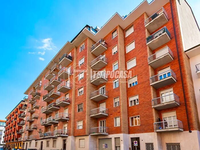 Appartamento bilocale in vendita in Via Momo, Chivasso