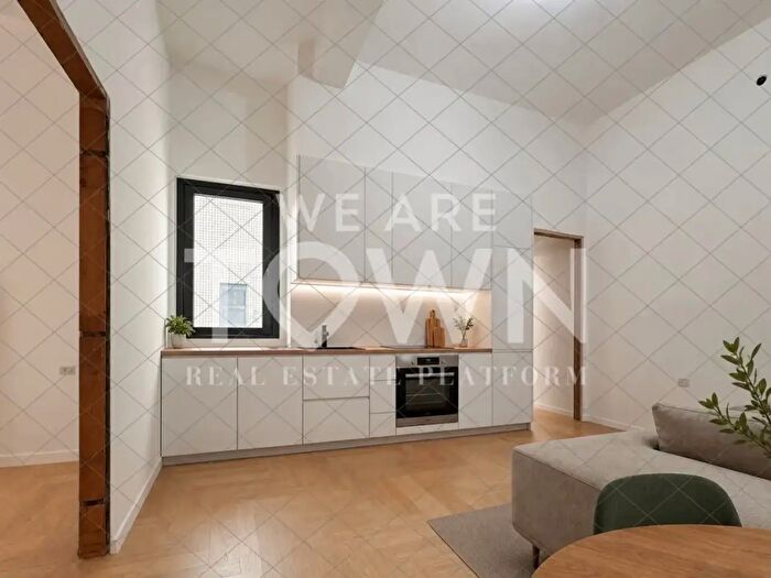 Appartamento trilocale in vendita in Via Guglielmo Pepe, Milano