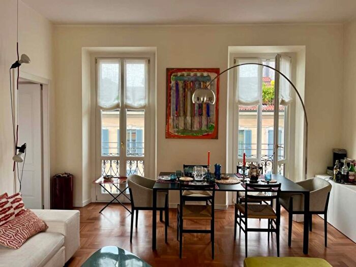 Appartamento trilocale in affitto in Via Gian Giacomo Mora, Carrobbio, Milano