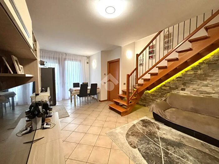 Appartamento trilocale in vendita in Via Tergola, San Giorgio Delle Pertiche