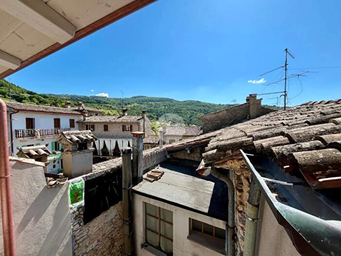 Casa con 5 locali in vendita in Strada Provinciale, Caprino Veronese