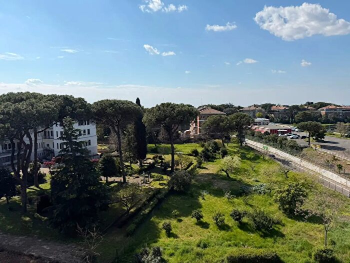 Appartamento in vendita in Via dei Gandolfi, Roma