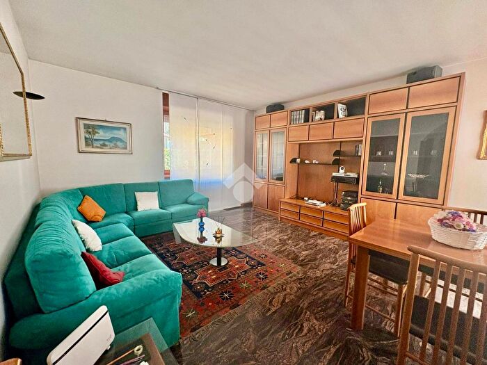 Casa trilocale in vendita in Viale Papa Giovanni XXIII, Palosco