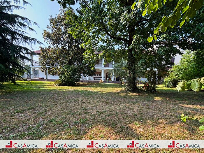 Casa quadrilocale in vendita in Via Ss Nazzaro E Celso, Torre Pallavicina