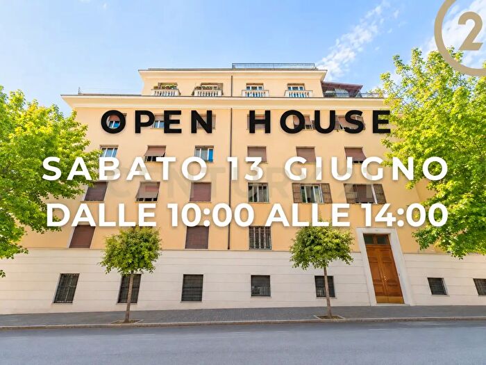 Appartamento in vendita in Via di S Angela Merici, Roma