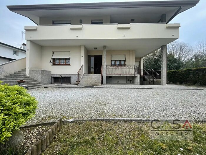 Casa con 6 locali in vendita in Via Francesco De Sanctis, Cordenons