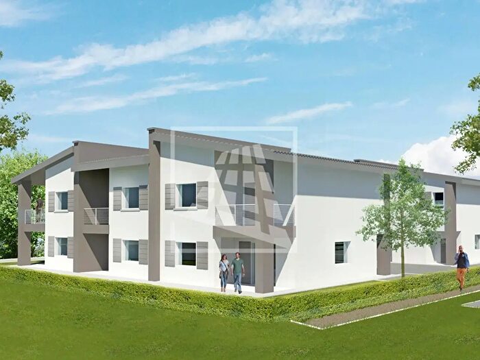 Casa con 5 locali in vendita in Via Tolstoj, Reggio Emilia