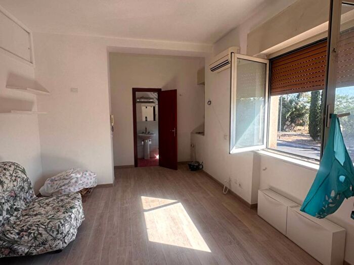 Appartamento monolocale in affitto in Via Appia Nuova, Quarto Miglio, Roma