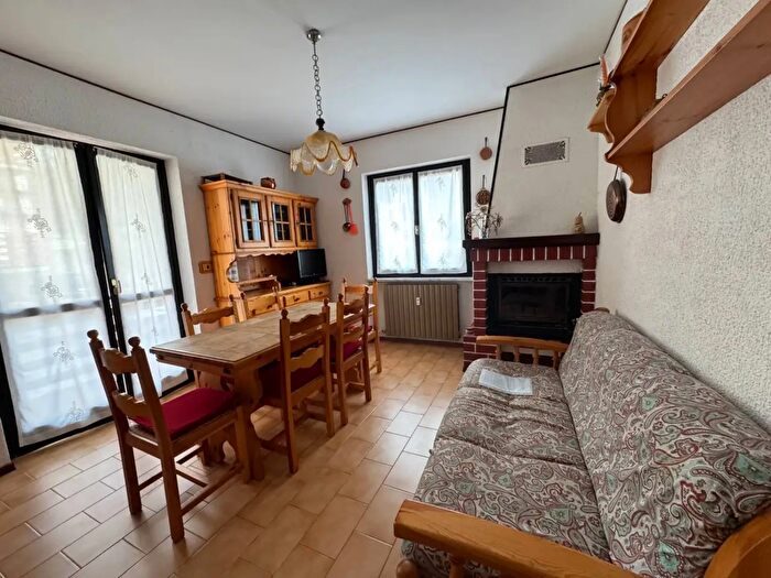 Appartamento bilocale in vendita in Via Tetti, Roburent