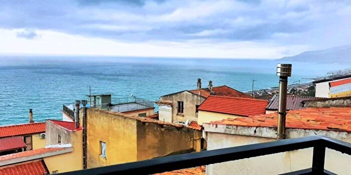 Appartamento quadrilocale in vendita in Centro Storico, Acquappesa