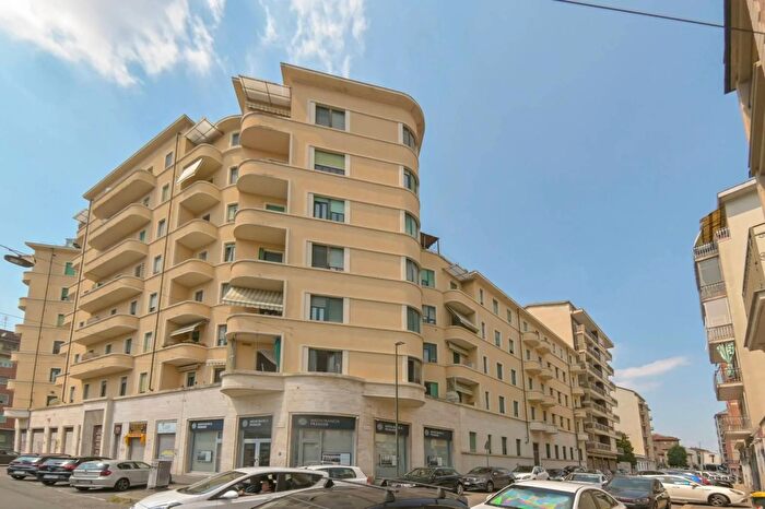 Appartamento trilocale in vendita in Via Campiglione Torino, Torino