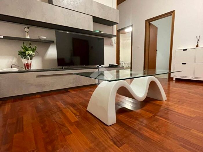 Appartamento trilocale in affitto in Via Emilia Levante, Mazzini Fossolo, Bologna