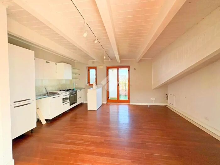 Appartamento trilocale in vendita in Via Stornara, San Severo