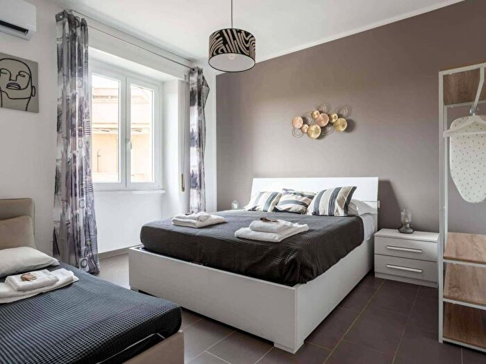 Appartamento bilocale in affitto in Via Vercelli, Re di Roma, Roma