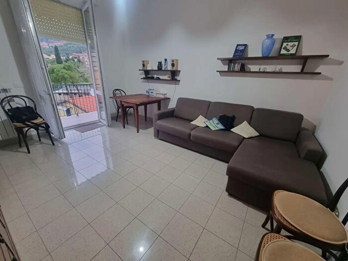 Appartamento con 5 locali in vendita in Lerici