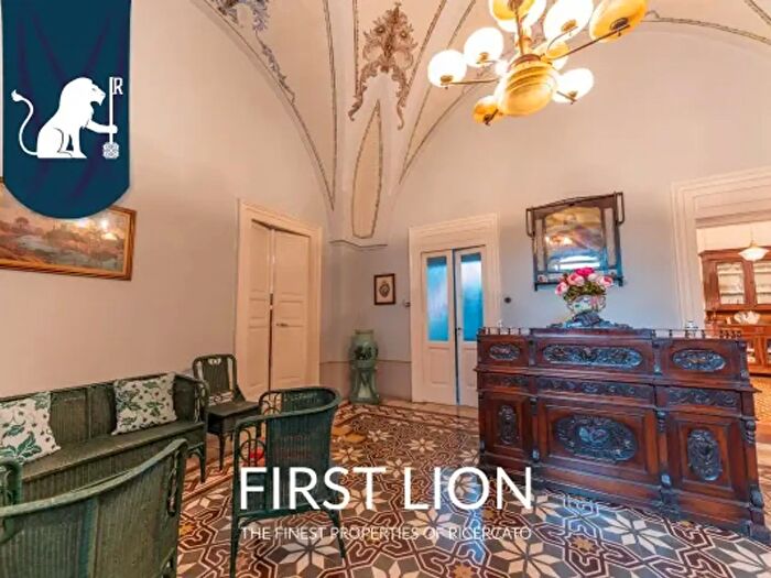 Casa con 6 locali in vendita in Corso Vittorio Emanuele III, Sava