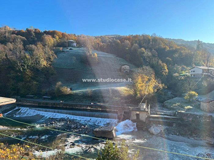 Appartamento bilocale in vendita in Via Carlo Ceresa, San Giovanni Bianco