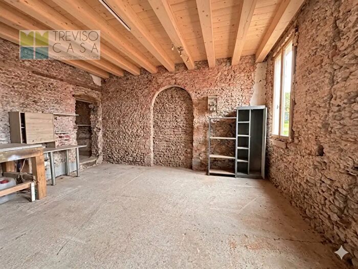 Casa quadrilocale in vendita in Via Centa, Villorba
