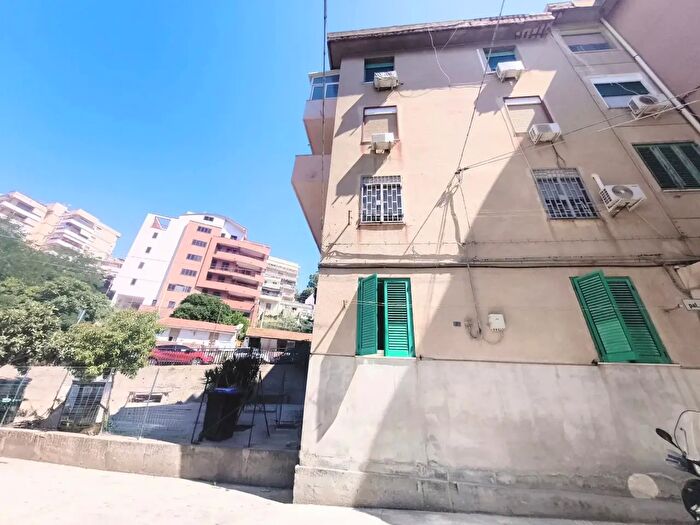 Appartamento trilocale in vendita in Villaggio Svizzero, Messina