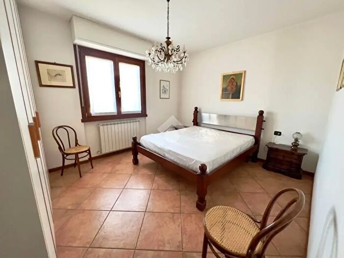 Appartamento quadrilocale in affitto in Via T Tasso, Rogno