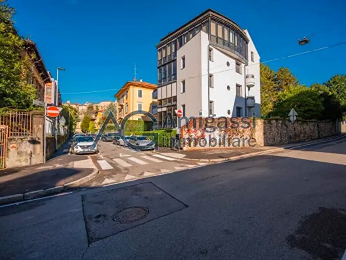 Casa con 6 locali in vendita in Via Masone a, Bergamo