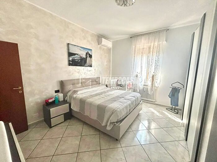 Appartamento trilocale in vendita in Via Marco Emilio Lepido, Bologna