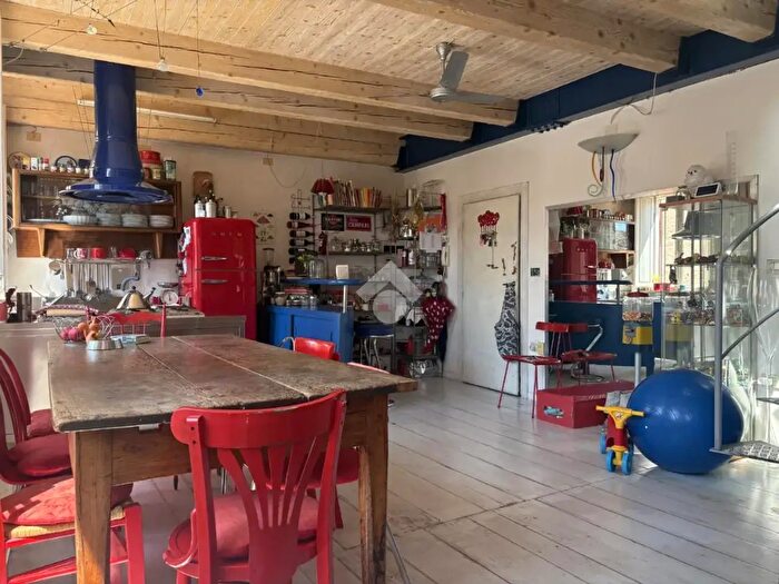 Appartamento bilocale in vendita in Corso Porta Mare, Ferrara