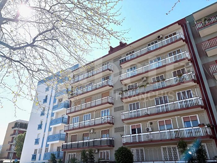 Appartamento con 5 locali in vendita in Via Peucetia, Bari