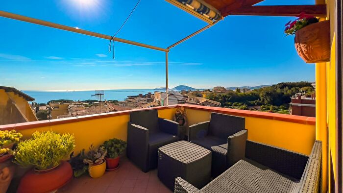 Appartamento quadrilocale in vendita in Via della Torretta, Formia