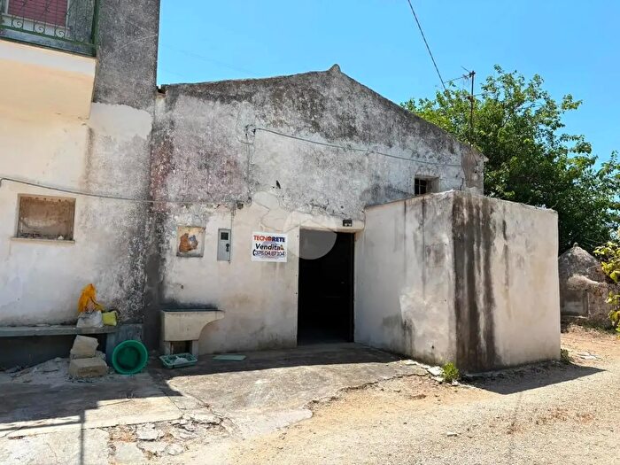 Casa trilocale in vendita in Via Contrada Piano Rina, Alcamo