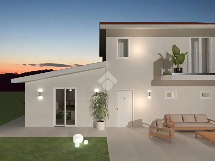 Casa con 5 locali in vendita in Via Barbania, San Maurizio Canavese