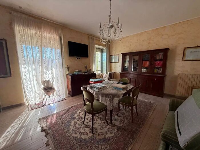 Appartamento quadrilocale in affitto in Via Montessori, Caserta