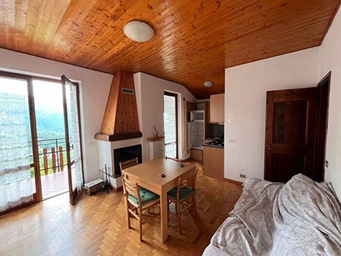 Casa trilocale in affitto in Ponciai, Centro, Castione della Presolana