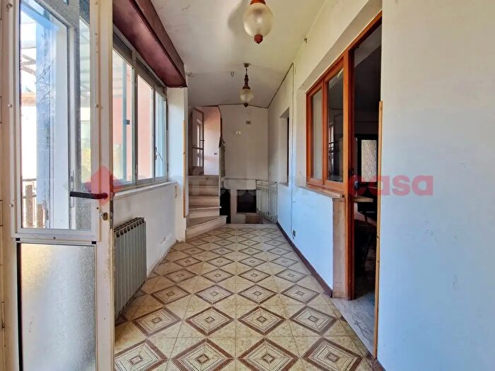 Appartamento trilocale in vendita in Via dellAquila, LAquila