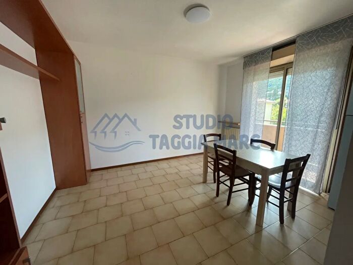 Appartamento bilocale in vendita in Via Borghi, Taggia
