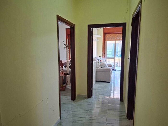 Appartamento trilocale in affitto in Viale Bognar, Pozzuoli Alta, Pozzuoli
