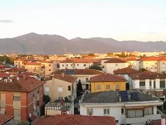 Appartamento quadrilocale in vendita in Pisa