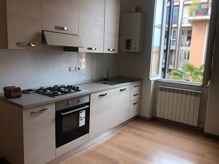Appartamento quadrilocale in affitto in Viale Pompeo Pellini, Centro Storico, Perugia