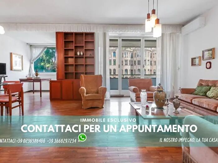 Appartamento trilocale in vendita in Via Giovanni Pascoli, Milano