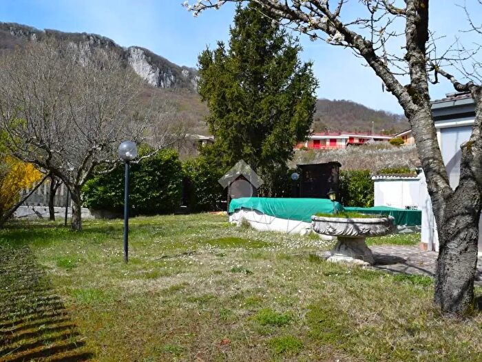 Casa trilocale in vendita in Via Valsugana, Sante Marie