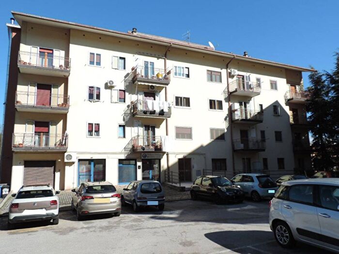 Appartamento con 5 locali in affitto in Via Messina, Centro, Potenza